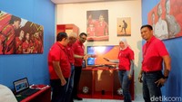 Telkom juga optimis bisa mencapai target di tahun ini. Pasalnya, pada 2018 ke 2019, IndiHome mampu mencatatkan pertumbuhan sekitar 1,9 juta pelanggan, dari 5,1 juta pada 2018 menjadi 7 juta pada 2019.