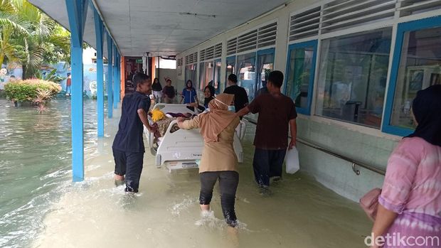 RSUD Kraton, Kota Pekalongan kebanjiran. 