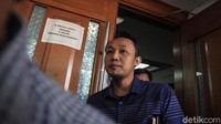 Terdakwa, pengusaha sektor perikanan Mujib Mustofa mengikuti sidang vonis  di Pengadilan Tipikor, Jakarta Pusat, Senin (24/2/2020).