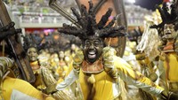 Karnaval Rio 2020 mulai digelar sejak tanggal 21 Februari lalu hingga akhir bulan Februari. AP Photo/Silvia Izquierdo.