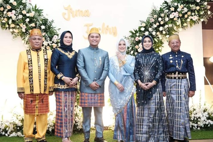 Lamaran dengan mahar terbilang mencengangkan di Sulawesi kembali jadi perhatian.