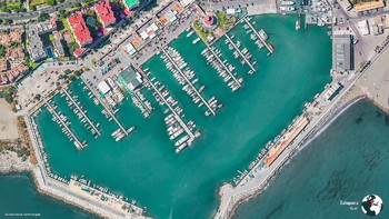 Estepona, Spanyol. Foto: Google Earth View