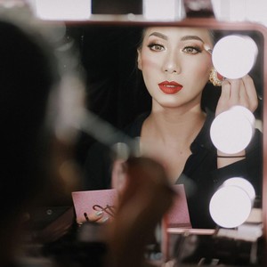 Jadi Pengantin, Selebgram Abel Cantika Dandan Sendiri 5 Jam Sebelum Acara Jadi Pengantin, Selebgram Abel Cantika Dandan Sendiri 5 Jam Sebelum Acara