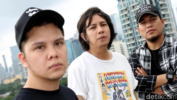 Armada Band