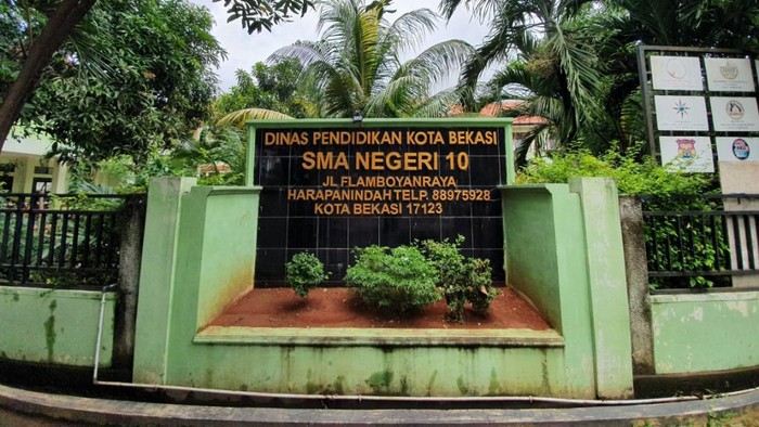 Banjir di SMA 10 Bekasi Rencam Ribuan Buku