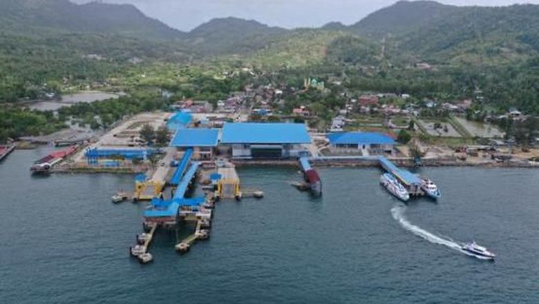 Dermaga apung yang menjadi tempat penambatan kapal cepat di Pelabuhan Balohan, Sabang, Aceh jebol diterjang badai (dok. Istimewa) Dermaga apung yang menjadi tempat penambatan kapal cepat di Pelabuhan Balohan, Sabang, Aceh jebol diterjang badai (dok. Istimewa)