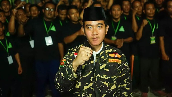 Gibran Jadi Anggota Kehormatan Banser Solo