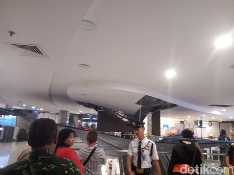 Plafon Malioboro Mall Ambrol, Begini Cerita Saksi Mata