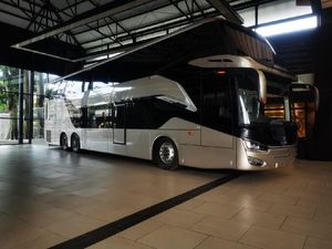 Harganya Rp 3 M, Intip Spesifikasi Bus Tingkat Indonesia yang Diekspor