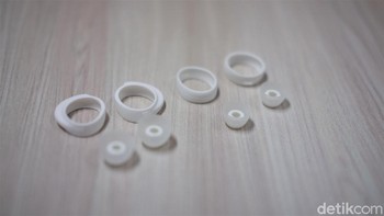 Lalu silicon eartips Foto: Adi Fida Rahman/detikINET