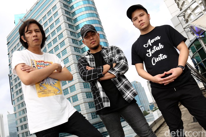 Armada Band