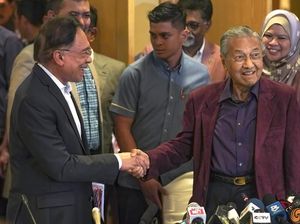 Mahathir Gugat Anwar Ibrahim, Tuntut Ganti Rugi Rp 469 M!