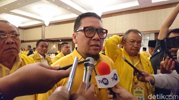 Waketum Golkar Ahmad Doli Kurnia (Ahmad Arfah/detikcom) Waketum Golkar Ahmad Doli Kurnia (Ahmad Arfah/detikcom)