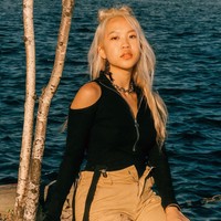 Euodias merupakan orang keturunan China dan Korea kelahiran Inggris yang sempat dilatih untuk jadi idol. Namun ia tidak tahan dengan latihan keras yang membuatnya bahkan pernah pingsan hingga aturan-aturan ketat yang harus dipatuhi selama jadi trainee.Foto: Instagram @euo.coeur