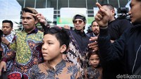 Bahkan menurut Thariq Halilintar, mereka malah mengeluarkan uang untuk proses syuting video tersebut.