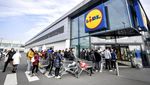 Imbas Corona di Italia, Warga Borong Makanan Supermarket