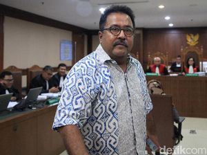 Rano Karno Bongkar Rumah Si Doel, Netizen Sedih