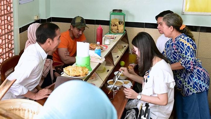 Gibran Rakabuming sarapan soto