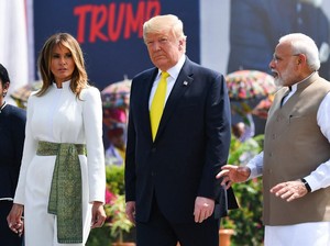 Melania Minta Semua Orang Pakai Masker, Donald Trump: Aku Tak Melakukannya