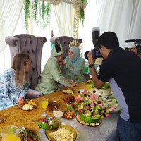 Tak lama setelah itu, Khalies pun melamar Giovanna pada pertengahan Agustus 2019. Khalies mengaku terpikat dengan Giovanna karena kesungguhannya mendalami Islam. Foto: Facebook