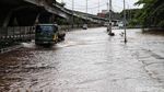 Banjir Masih Rendam KBN Cakung