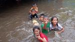Underpas Gonggo Karawang Jadi Kolam Renang Dadakan