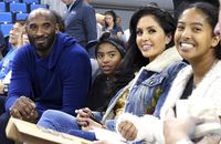 Air Mata Vanessa Bryant Mengenang Kobe Bryant dan Putri Mereka