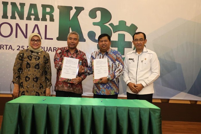 Menaker Ida Fauziyah