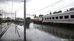 Wesel Kebanjiran, Perjalanan KA di Stasiun Pasar Senen Terganggu