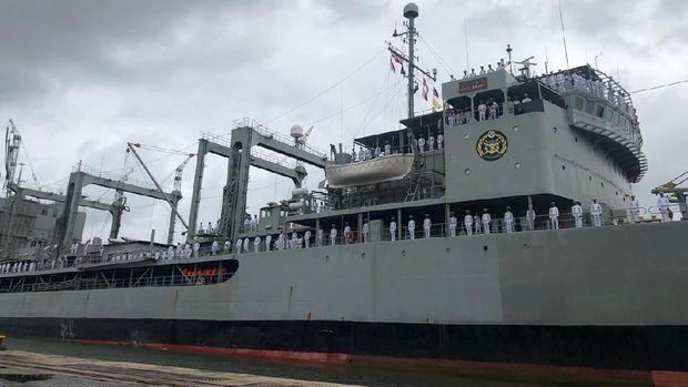 Kapal Angkatan Bersenjata Iran Berkunjung ke Indonesia