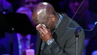 Kepergian Kobe Bryant dalam kecelakaan helikopter akhir Januari lalu memang sudah diakui Michael Jordan sangat mengejutkan. (Foto: Kevork Djansezian/Getty Images)
