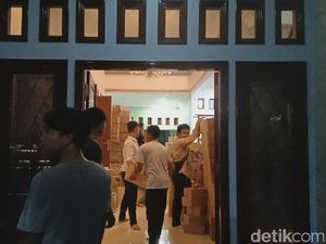 Gerebek Rumah di Cirebon, BPOM Amankan 1.000 Kardus Kosmetik Ilegal