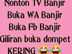 Meme Formula E di Tengah Banjir, Anies Disindir