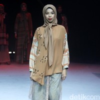 Koleksi terbaru KAMI bertajuk Cadiya di Muslim Fashion Festival 2020, Jakarta Convention Center, Jakarta, Sabtu [22/2/2020]. Foto: Mohammad Abduh/Wolipop