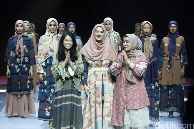 Koleksi terbaru KAMI bertajuk Cadiya di Muslim Fashion Festival 2020, Jakarta Convention Center, Jakarta, Sabtu [22/2/2020]. Foto: Mohammad Abduh/Wolipop