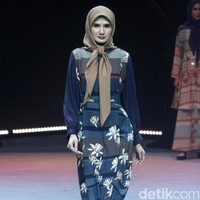 Koleksi terbaru KAMI bertajuk Cadiya di Muslim Fashion Festival 2020, Jakarta Convention Center, Jakarta, Sabtu [22/2/2020]. Foto: Mohammad Abduh/Wolipop