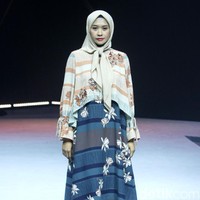 Koleksi terbaru KAMI bertajuk Cadiya di Muslim Fashion Festival 2020, Jakarta Convention Center, Jakarta, Sabtu [22/2/2020]. Foto: Mohammad Abduh/Wolipop