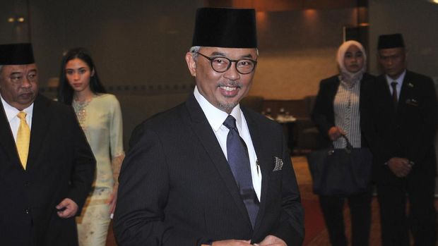 FILE- In this Jan. 11, 2019, file photo, Pahang state Crown Prince Tengku Abdullah arrives for a private event at a hotel in Kuala Lumpur. King Sultan Muhammad V shocked the nation by announcing his abdication in January 2019, days after returning from two months of medical leave. The 49-year-old sultan from eastern Kelantan state only reigned for two years as Malaysia's 15th king and didn't give any reason for quitting. Sultan Abdullah Azlan Shah succeeded his ailing 88-year-old father on Jan. 15, in a move seen as paving the way for him to become the next king. (AP Photo)