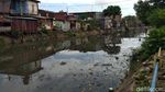 Jorok! Sampah Penuhi Kanal Jongaya di Makassar