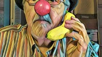 Old Man Steve atau biasa dipanggil Steve merupakan kakek 81 tahun yang masih semangat beraktivitas. Bahkan gayanya masih seperti anak muda dan gemar bermain TikTok. Konten TikToknya berisikan aktivitas sehari-hari dan kegiatan memasak makanan sendiri. Foto: Instagram @oldmansteve75