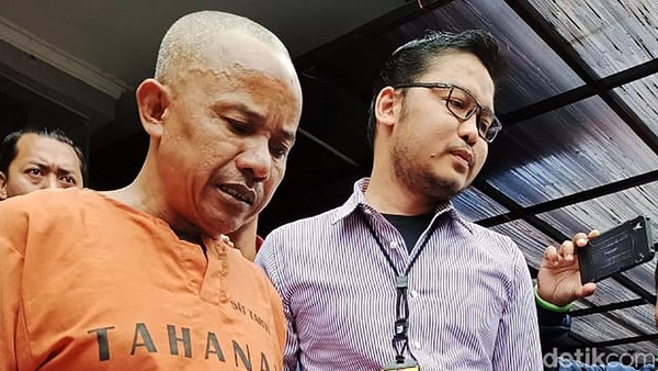 Penampakan Dukun Pemerkosa Dua Anak Tiri di Cimahi