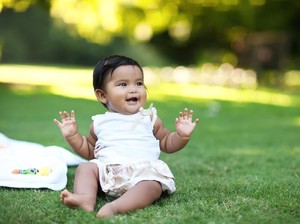 50 Nama Bayi Perempuan Islami Lahir di Bulan Ramadan, Modern dan Estetik