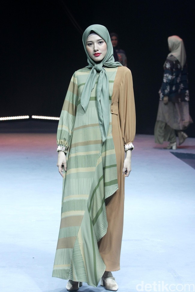 Koleksi terbaru KAMI bertajuk Cadiya di Muslim Fashion Festival 2020, Jakarta Convention Center, Jakarta, Sabtu [22/2/2020]. Foto: Mohammad Abduh/Wolipop