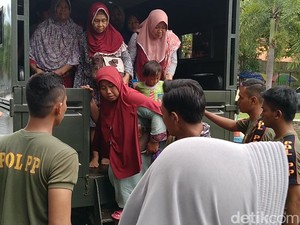 BPBD: 80 Persen Kota Pekalongan Terendam Banjir, 1.776 Warga Mengungsi
