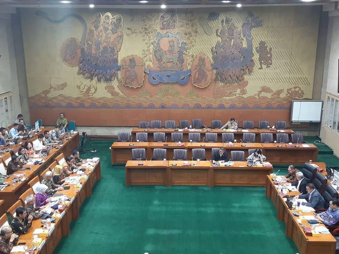 Komisi VI Panggil Bos Pertamina Bahas Kilang hingga Subsudi