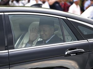 Jadi PM Interim, Mahathir Kembali Bekerja di Kantor PM Malaysia