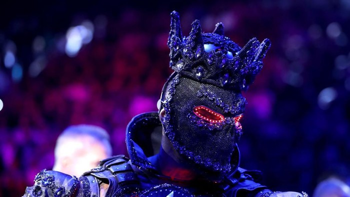 LAS VEGAS, NEVADA - FEBRUARY 22:  Deontay Wilder enters the ring prior to the Heavyweight bout for Wilders WBC and Furys lineal heavyweight title against Tyson Fury on February 22, 2020 at MGM Grand Garden Arena in Las Vegas, Nevada. (Photo by Al Bello/Getty Images)