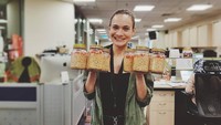 Bukti lain kalau Aishah doyan makan sehat. Ia lebih memilih makan oat yang tinggi serat. Foto: Instagram aishahjennifer
