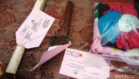 Eyang Anom yang sudah menikah dengan SK (42), ibu kandung T dan M sejak 2007, kerap melakukan ancaman dengan senjata tajam seperti kapak, pisau, dan balok kayu saat ingin melakukan persetubuhan dengan kedua anak tirinya.