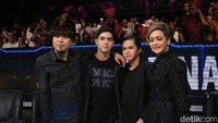 Pertemuan Ahmad Dhani dan Maia Estianty juga turut membuat anak-anaknya bahagia. Foto: Noel/ detikHOT